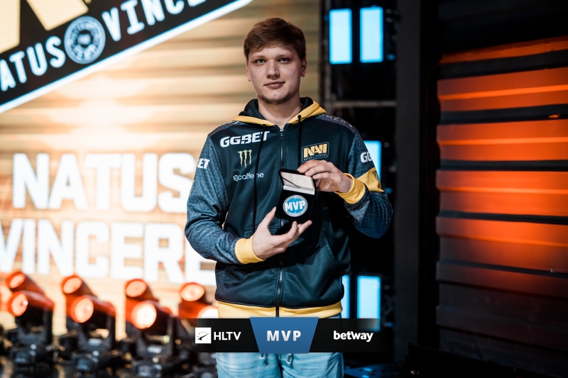 拳头官方：Scout暂时无法参加S14，Yagao以紧急替补身份代表LNG出战！